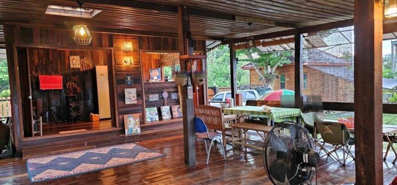 รูปที่3 ต้องการขายบ้านพร้อมที่ดิน เขาแก้ว ท่าใหม่ ราคา 4,000,000 บาท