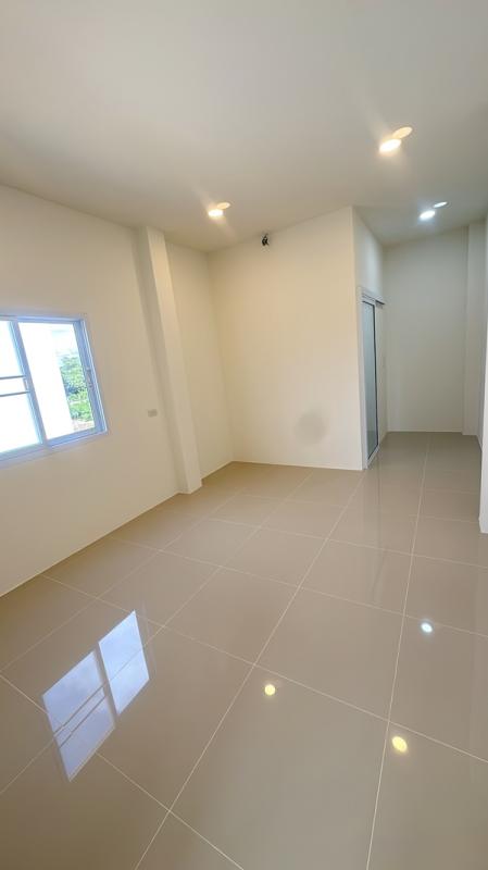 รูปที่7 ต้องการขายบ้านพร้อมที่ดิน ต้นธง เมืองลำพูน ราคา 1,290,000 บาท