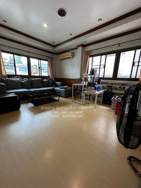 รูปที่5 ให้เช่าบ้านพร้อมที่ดิน สามเสนนอก เขตห้วยขวาง ราคา 90,000 บาท