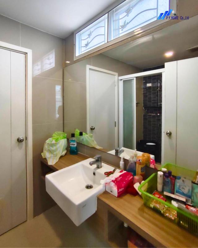 รูปที่8 ต้องการขายทาวน์โฮม คลองสอง คลองหลวง ราคา 2,750,000 บาท