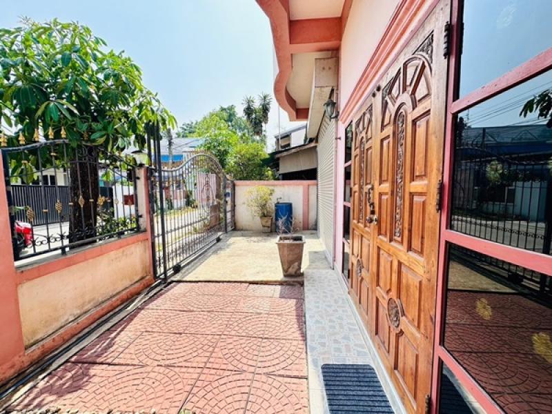 รูปที่2 ต้องการขายบ้านพร้อมที่ดิน ในเมือง เมืองพิษณุโลก ราคา 1,990,000 บาท