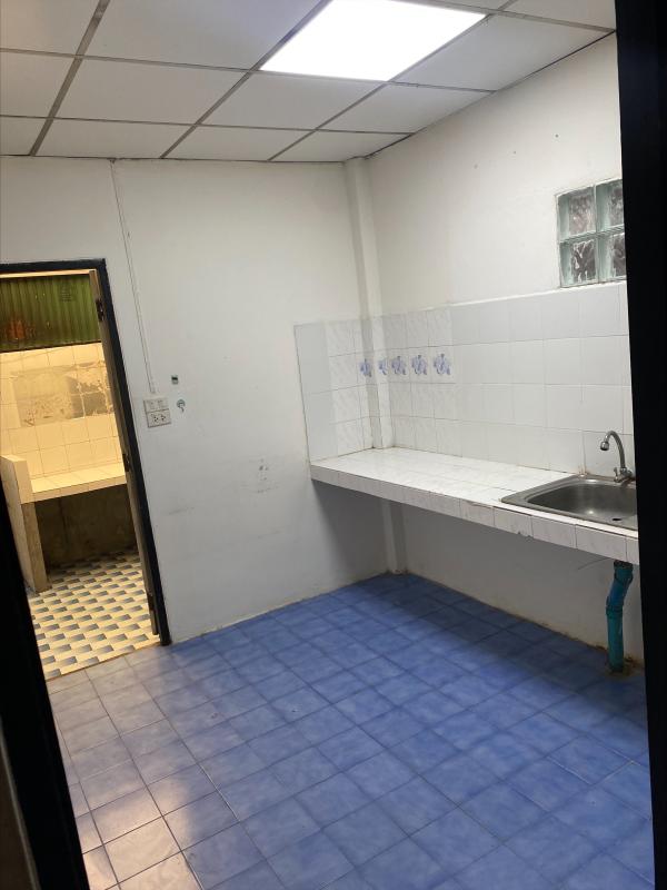 รูปที่6 ให้เช่าบ้านพร้อมที่ดิน บางบำหรุ เขตบางพลัด ราคา 15,000 บาท