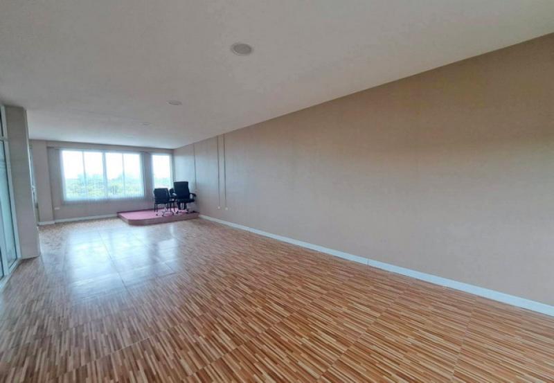 รูปที่6 ต้องการขายอาคารพาณิชย์ ไทรน้อย ไทรน้อย ราคา 32,000,000 บาท