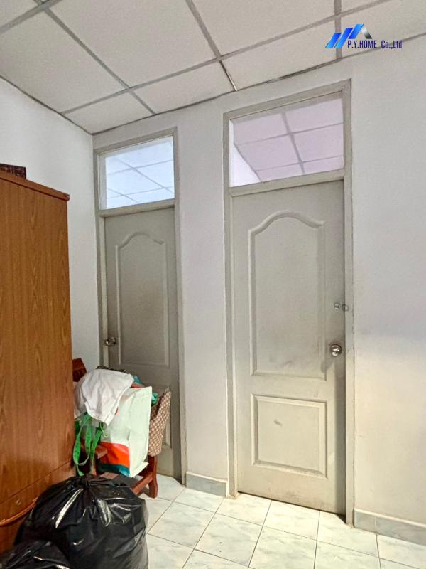 รูปที่6 ต้องการขายบ้านพร้อมที่ดิน ลาดสวาย ลำลูกกา ราคา 1,900,000 บาท