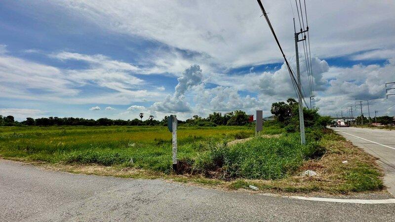 รูปที่4 ต้องการขายที่ดินเปล่า หนองตีนนก บ้านโพธิ์ ราคา 178,688,000 บาท