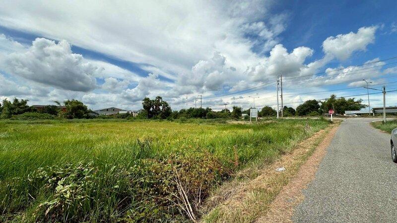 รูปที่5 ต้องการขายที่ดินเปล่า หนองตีนนก บ้านโพธิ์ ราคา 178,688,000 บาท