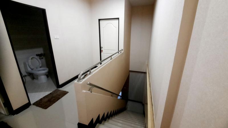 รูปที่4 ต้องการขายทาวน์โฮม หนองขาม ศรีราชา ราคา 1,650,000 บาท