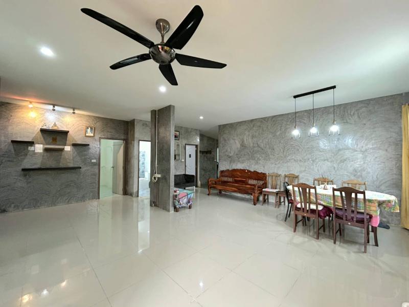 รูปที่2 ต้องการขายทาวน์โฮม สีกัน เขตดอนเมือง ราคา 2,490,000 บาท