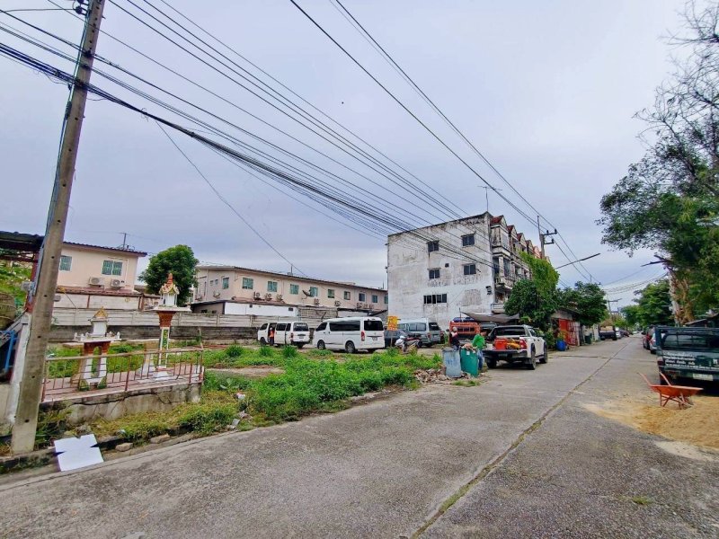 รูปที่2 ต้องการขายที่ดินเปล่า ประชาธิปัตย์ ธัญบุรี ราคา 2,831,000 บาท