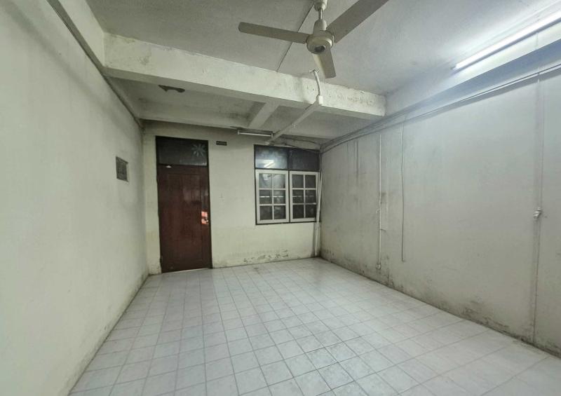 รูปที่3 ต้องการขายบ้านพร้อมที่ดิน คลองถนน เขตสายไหม ราคา 1,950,000 บาท