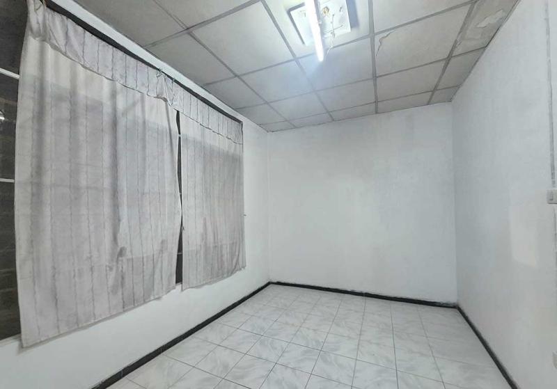 รูปที่6 ต้องการขายบ้านพร้อมที่ดิน คลองถนน เขตสายไหม ราคา 1,950,000 บาท