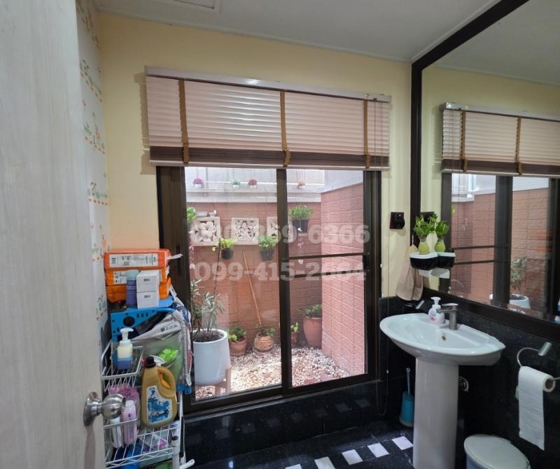 รูปที่5 ต้องการขายบ้านพร้อมที่ดิน สามเสนนอก เขตห้วยขวาง ราคา 16,900,000 บาท