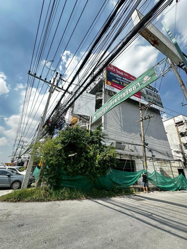 รูปที่8 ต้องการขายอาคารพาณิชย์ ประชาธิปัตย์ ธัญบุรี ราคา 28,000,000 บาท