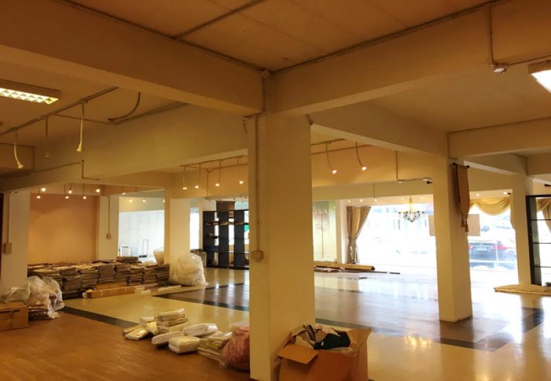 รูปที่4 ต้องการขายอาคารพาณิชย์ ราชาเทวะ บางพลี ราคา 45,000,000 บาท