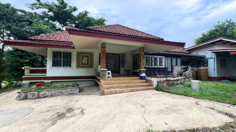 รูปที่2 ต้องการขายบ้านพร้อมที่ดิน จันทเขลม เขาคิชฌกูฏ ราคา 2,800,000 บาท