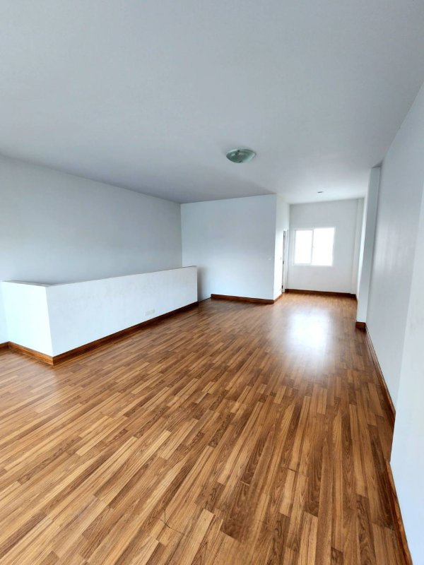 รูปที่6 ต้องการขายทาวน์โฮม ท่าแร้ง เขตบางเขน ราคา 3,850,000 บาท