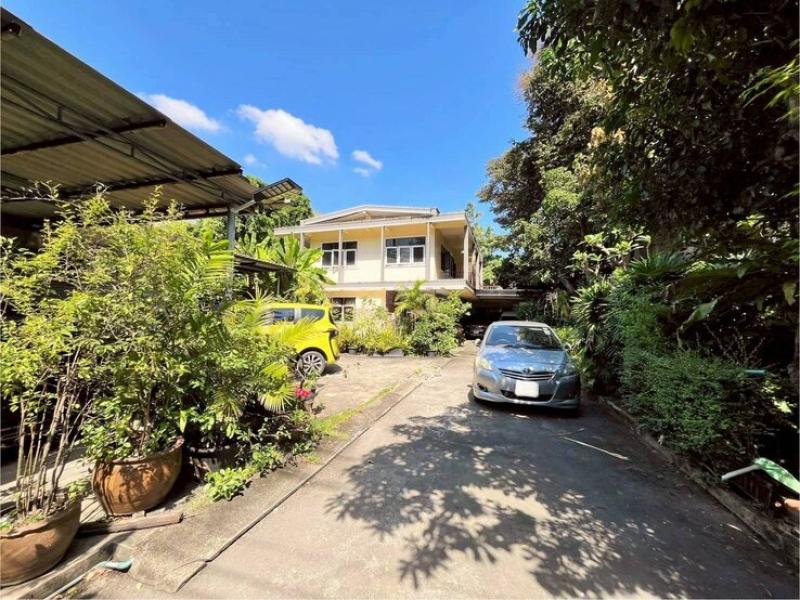 รูปที่2 ต้องการขายบ้านพร้อมที่ดิน พระโขนงเหนือ เขตวัฒนา ราคา 58,800,000 บาท