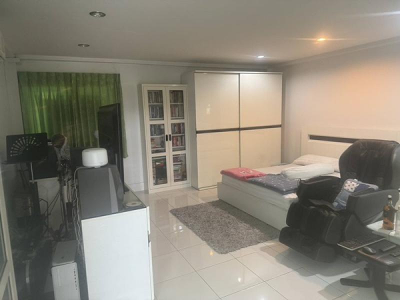 รูปที่3 ต้องการขายบ้านพร้อมที่ดิน ช่องนนทรี เขตยานนาวา ราคา 44,480,000 บาท