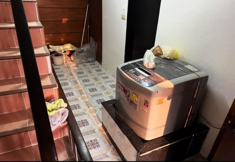 รูปที่8 ต้องการขายอาคารพาณิชย์ คลองจั่น เขตบางกะปิ ราคา 4,800,000 บาท