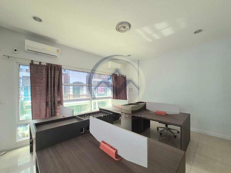 รูปที่4 ต้องการขายทาวน์โฮม ลาดพร้าว เขตลาดพร้าว ราคา 10,500,000 บาท