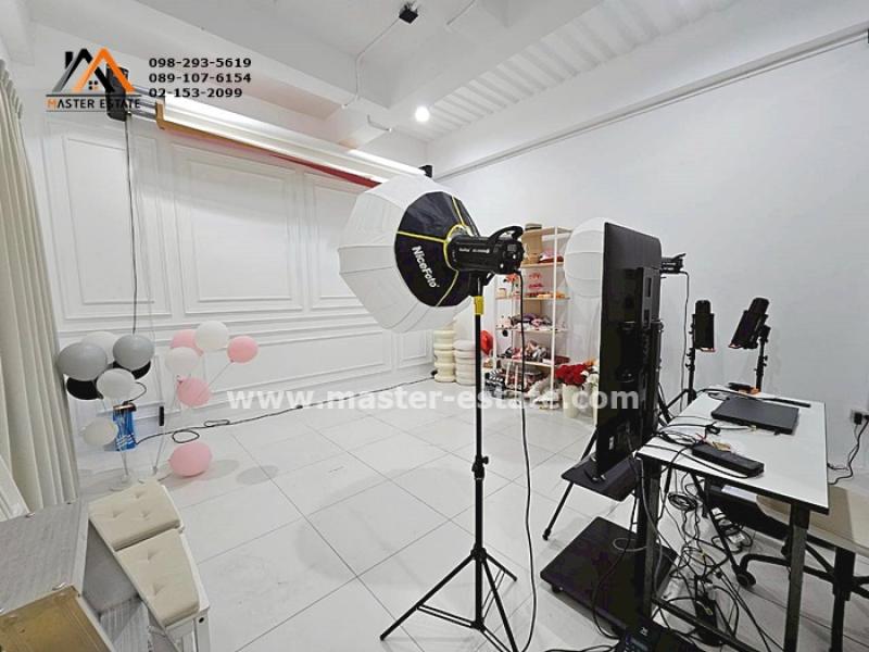 รูปที่7 ต้องการขายบ้านพร้อมที่ดิน คันนายาว เขตคันนายาว ราคา 20,000,000 บาท