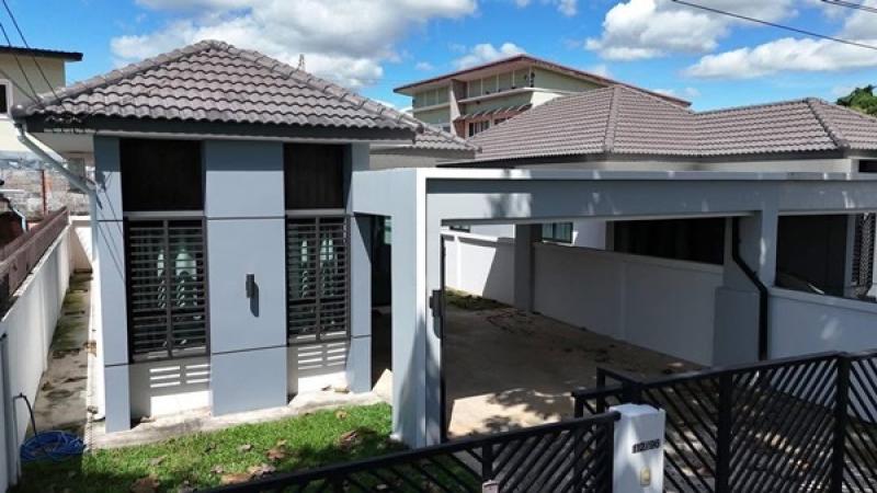 รูปที่3 ต้องการขายบ้านพร้อมที่ดิน สุรศักดิ์ ศรีราชา ราคา 2,590,000 บาท