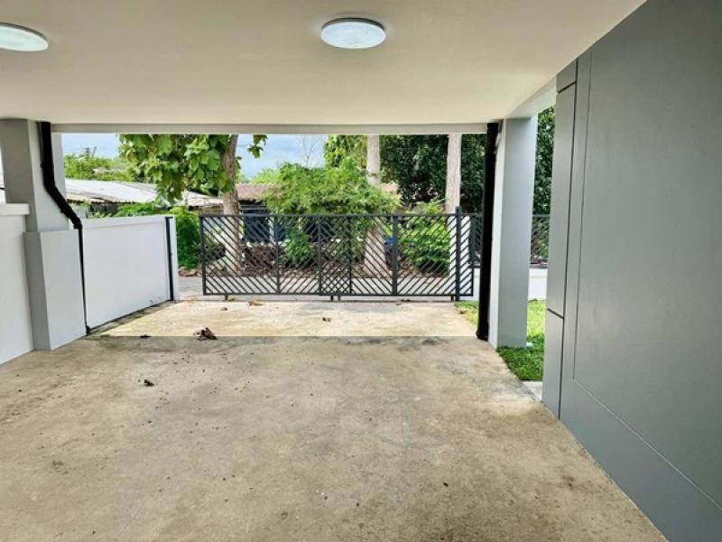 รูปที่6 ต้องการขายบ้านพร้อมที่ดิน สุรศักดิ์ ศรีราชา ราคา 2,590,000 บาท