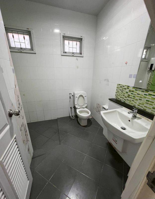 รูปที่7 ต้องการขายบ้านพร้อมที่ดิน หลักหก เมืองปทุมธานี ราคา 4,800,000 บาท