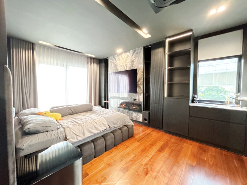 รูปที่4 ต้องการขายบ้านพร้อมที่ดิน บ้านใหม่ เมืองปทุมธานี ราคา 13,900,000 บาท