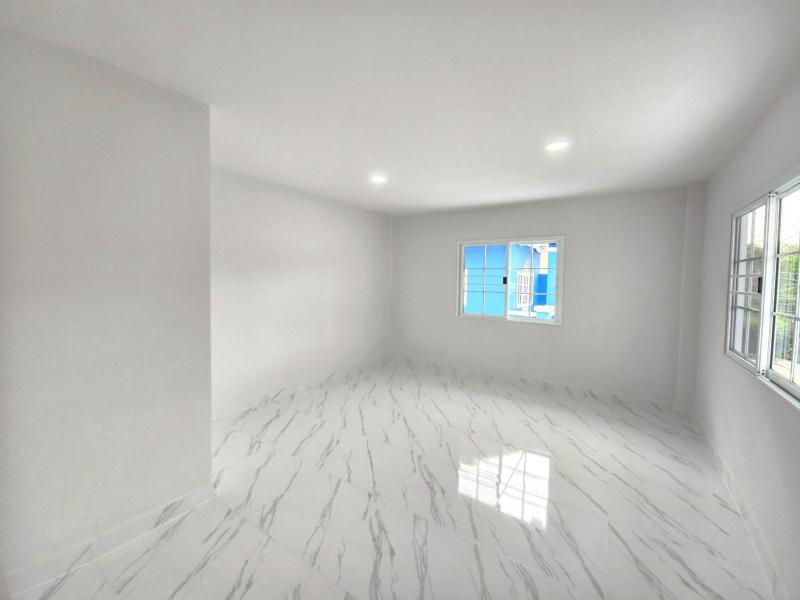 รูปที่3 ต้องการขายทาวน์โฮม บึงยี่โถ ธัญบุรี  