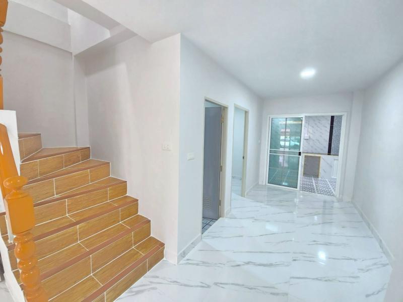 รูปที่6 ต้องการขายทาวน์โฮม บึงยี่โถ ธัญบุรี  