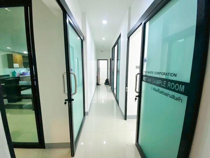 รูปที่6 ต้องการขายทาวน์โฮม สันผักหวาน หางดง ราคา 4,500,000 บาท