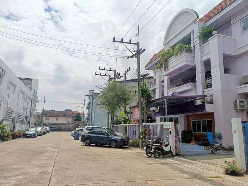 รูปที่8 ต้องการขายบ้านพร้อมที่ดิน ไร่ขิง สามพราน ราคา 16,000,000 บาท