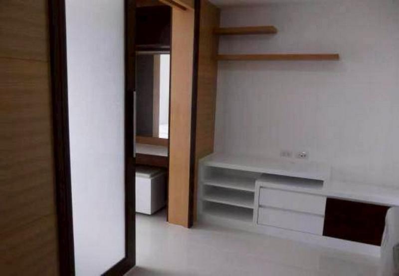รูปที่2 ต้องการขายคอนโดมิเนียม บางจาก เขตพระโขนง ราคา 1,390,000 บาท