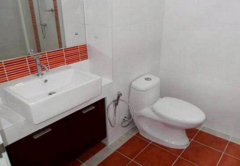 รูปที่6 ต้องการขายคอนโดมิเนียม บางจาก เขตพระโขนง ราคา 1,390,000 บาท