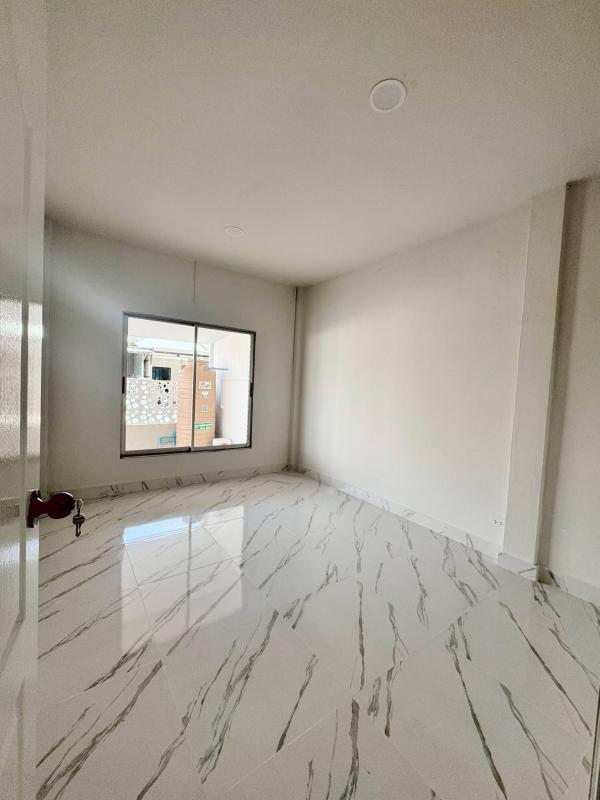 รูปที่3 ต้องการขายทาวน์โฮม ลาดสวาย ลำลูกกา  