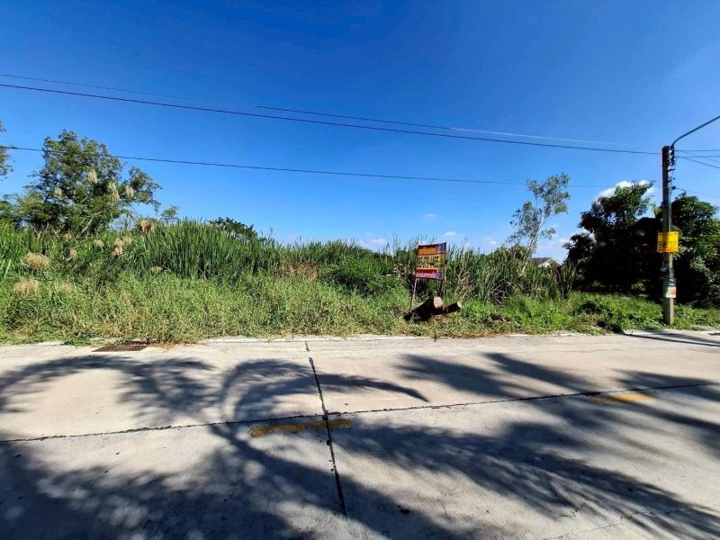 รูปที่2 ต้องการขายบ้านพร้อมที่ดิน คลองสอง คลองหลวง ราคา 9,000,000 บาท