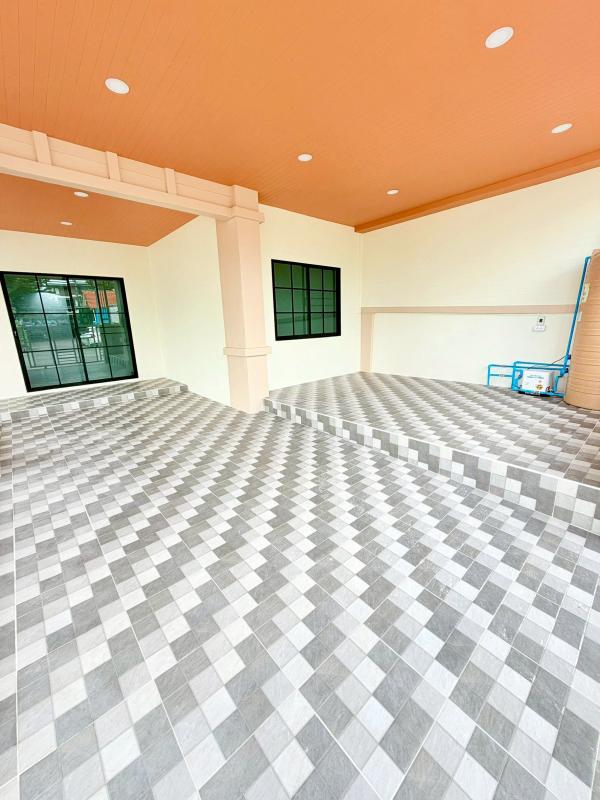 รูปที่2 ต้องการขายทาวน์โฮม ลาดสวาย ลำลูกกา ราคา 2,600,000 บาท