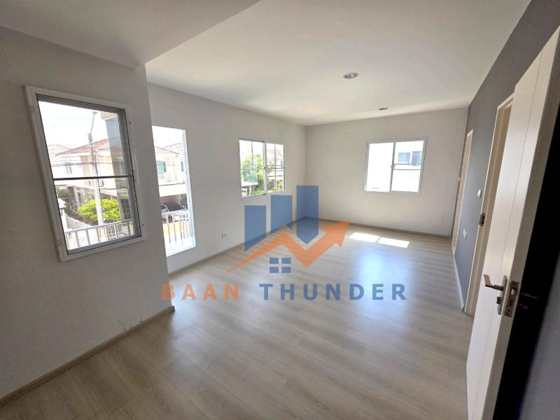 รูปที่5 ต้องการขายบ้านพร้อมที่ดิน ศาลากลาง บางกรวย ราคา 3,450,000 บาท