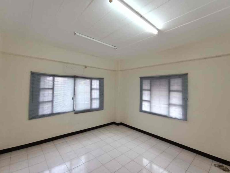 รูปที่4 ต้องการขายอาคารพาณิชย์ บางบอน เขตบางบอน ราคา 4,900,000 บาท