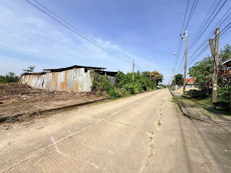 รูปที่5 ต้องการขายบ้านพร้อมที่ดิน บางแวก เขตภาษีเจริญ ราคา 1,725,000 บาท