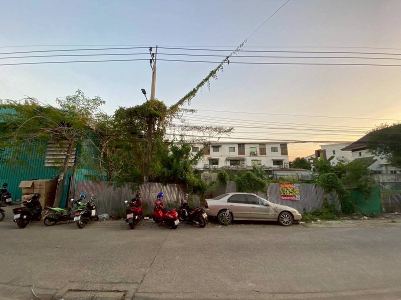 รูปที่2 ต้องการขายบ้านพร้อมที่ดิน คลองกุ่ม เขตบึงกุ่ม ราคา 5,500,000 บาท