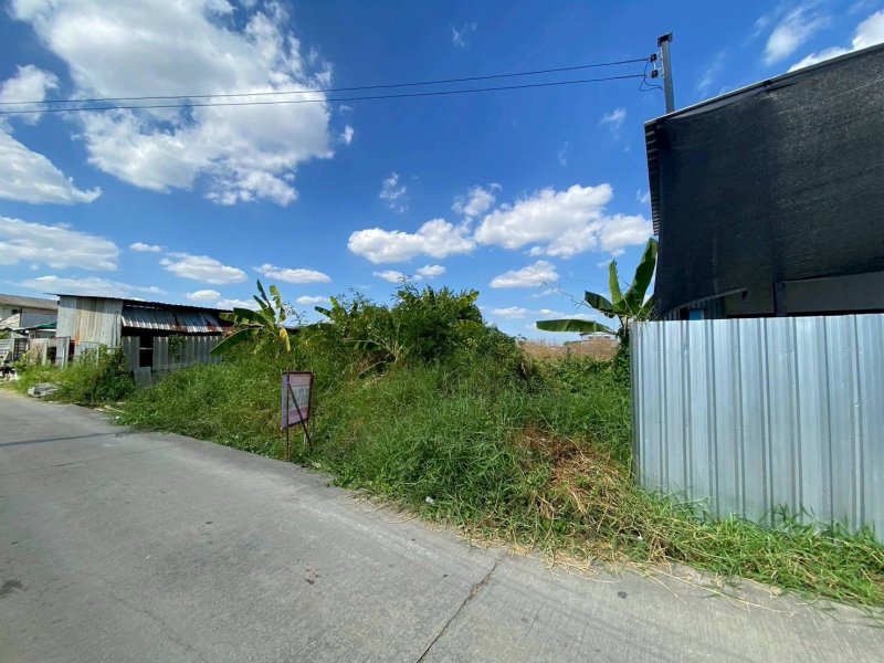 รูปที่4 ต้องการขายบ้านพร้อมที่ดิน บางจาก เขตพระโขนง ราคา 4,200,000 บาท