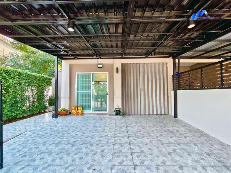 รูปที่2 ต้องการขายทาวน์โฮม ประชาธิปัตย์ ธัญบุรี ราคา 3,700,000 บาท