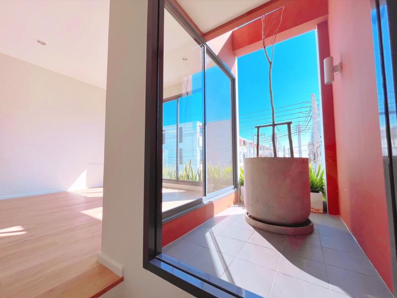 รูปที่4 ต้องการขายบ้านพร้อมที่ดิน สันผักหวาน หางดง ราคา 3,390,000 บาท