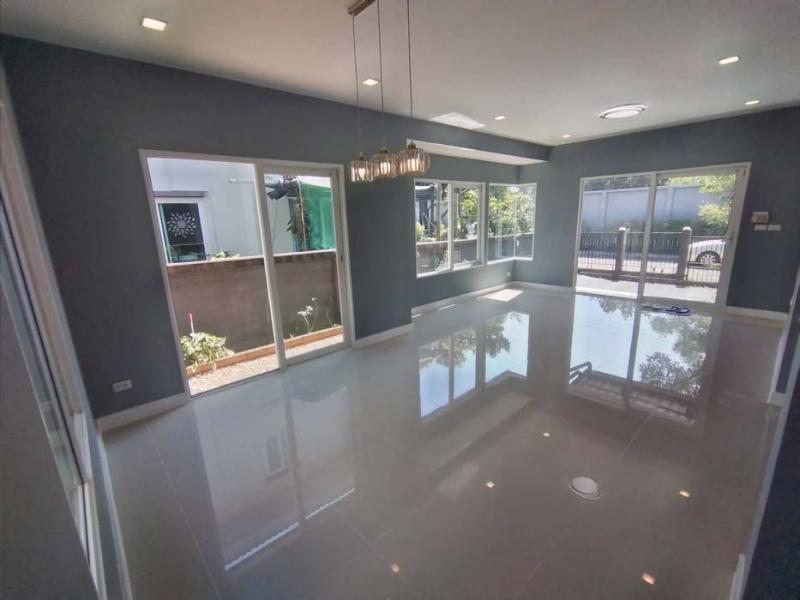 รูปที่3 ต้องการขายบ้านพร้อมที่ดิน บ้านใหม่ เมืองปทุมธานี ราคา 5,000,000 บาท