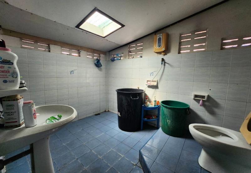 รูปที่8 ต้องการขายบ้านพร้อมที่ดิน บางขุนศรี เขตบางกอกน้อย ราคา 4,400,000 บาท