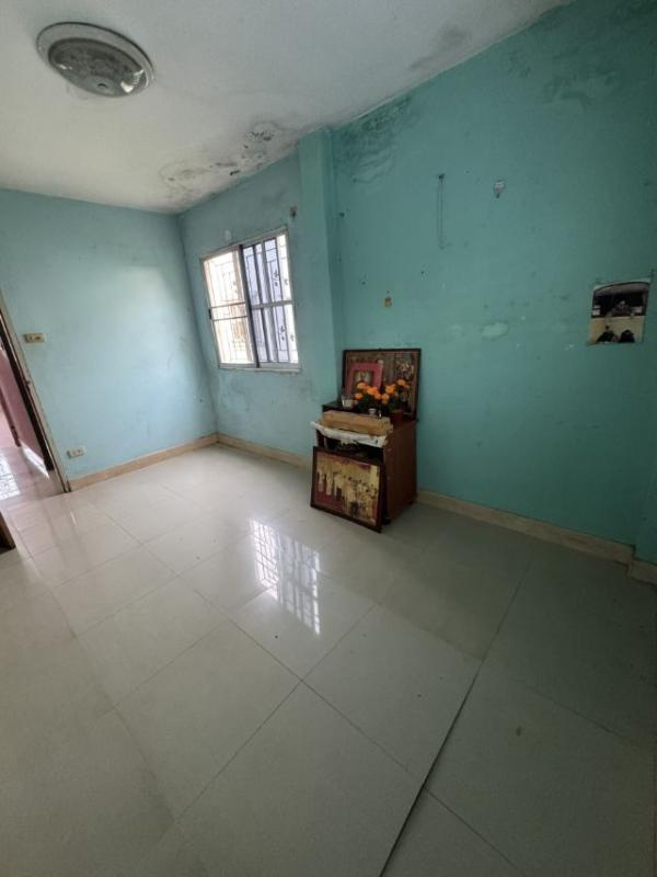 รูปที่5 ต้องการขายทาวน์โฮม บึง ศรีราชา ราคา 1,700,000 บาท