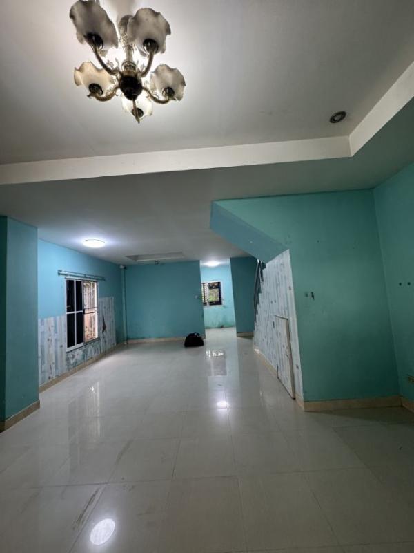 รูปที่7 ต้องการขายทาวน์โฮม บึง ศรีราชา ราคา 1,700,000 บาท