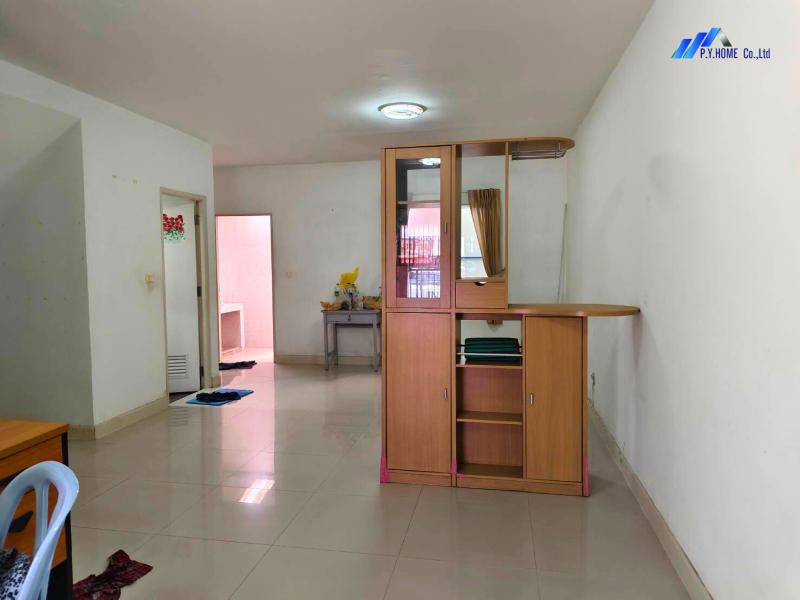 รูปที่2 ต้องการขายทาวน์โฮม คลองสาม คลองหลวง ราคา 1,490,000 บาท